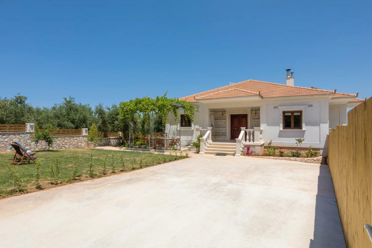 Villa Serenity Agia Marina  Esterno foto