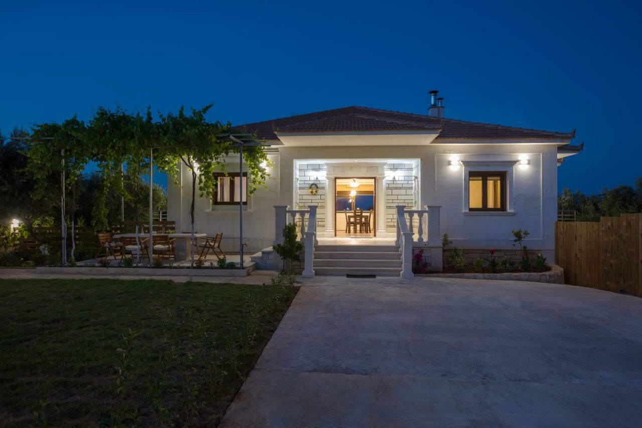 Villa Serenity Agia Marina  Esterno foto