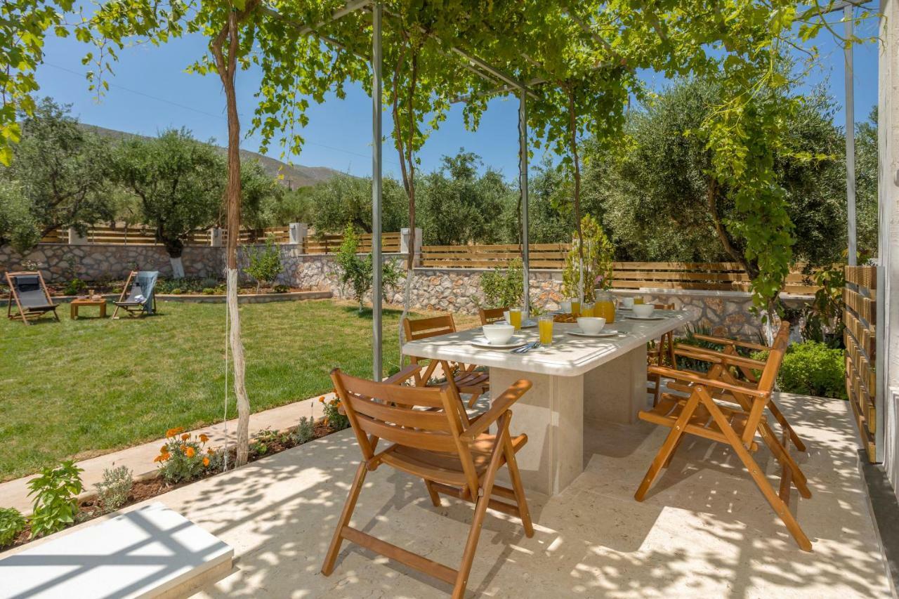 Villa Serenity Agia Marina  Esterno foto