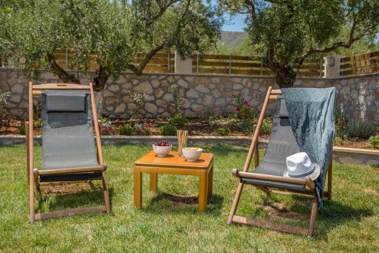 Villa Serenity Agia Marina  Esterno foto