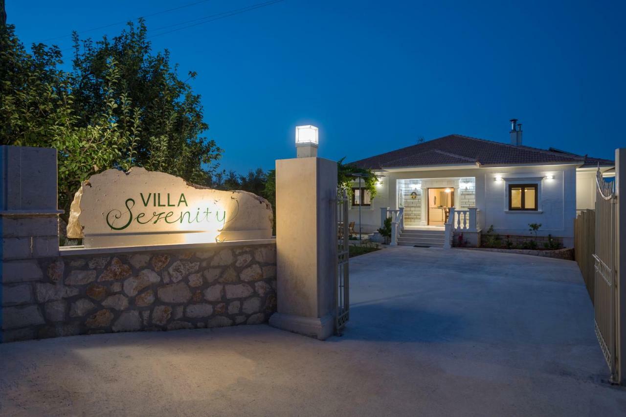 Villa Serenity Agia Marina  Esterno foto