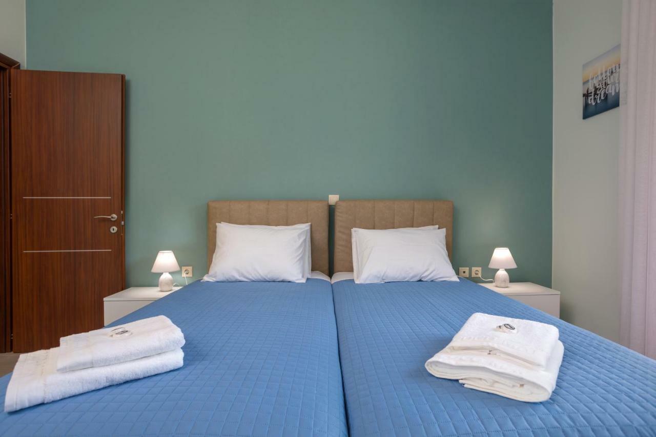 Villa Serenity Agia Marina  Esterno foto