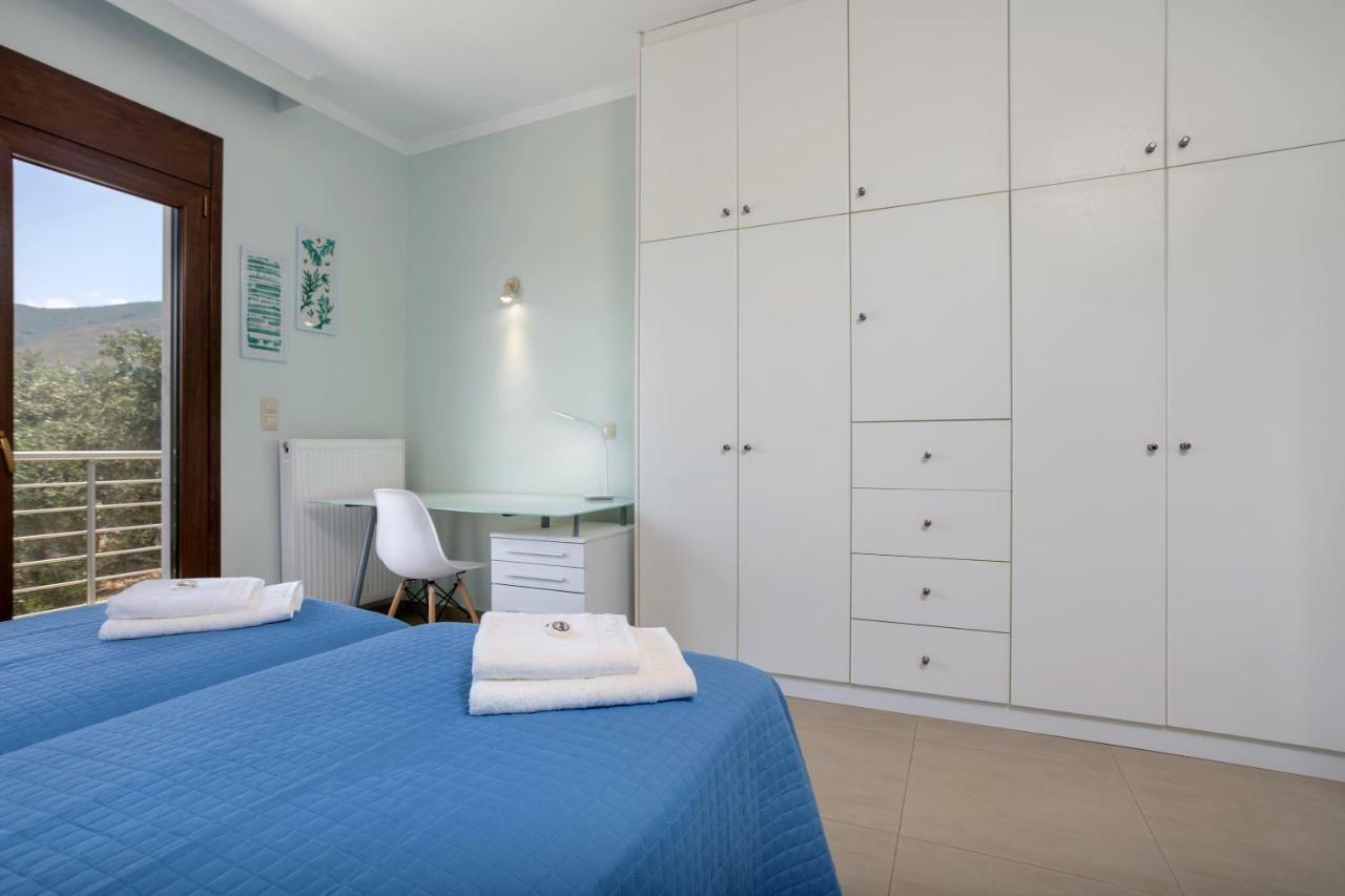 Villa Serenity Agia Marina  Esterno foto